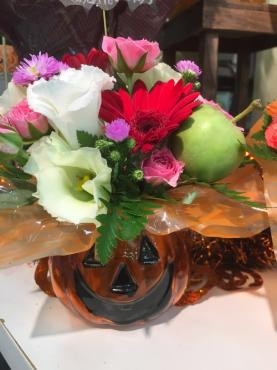 ハロウィンアレンジメントはいかが♪｜「花ゆき・サンピアン店」　（熊本県熊本市東区の花キューピット加盟店 花屋）のブログ
